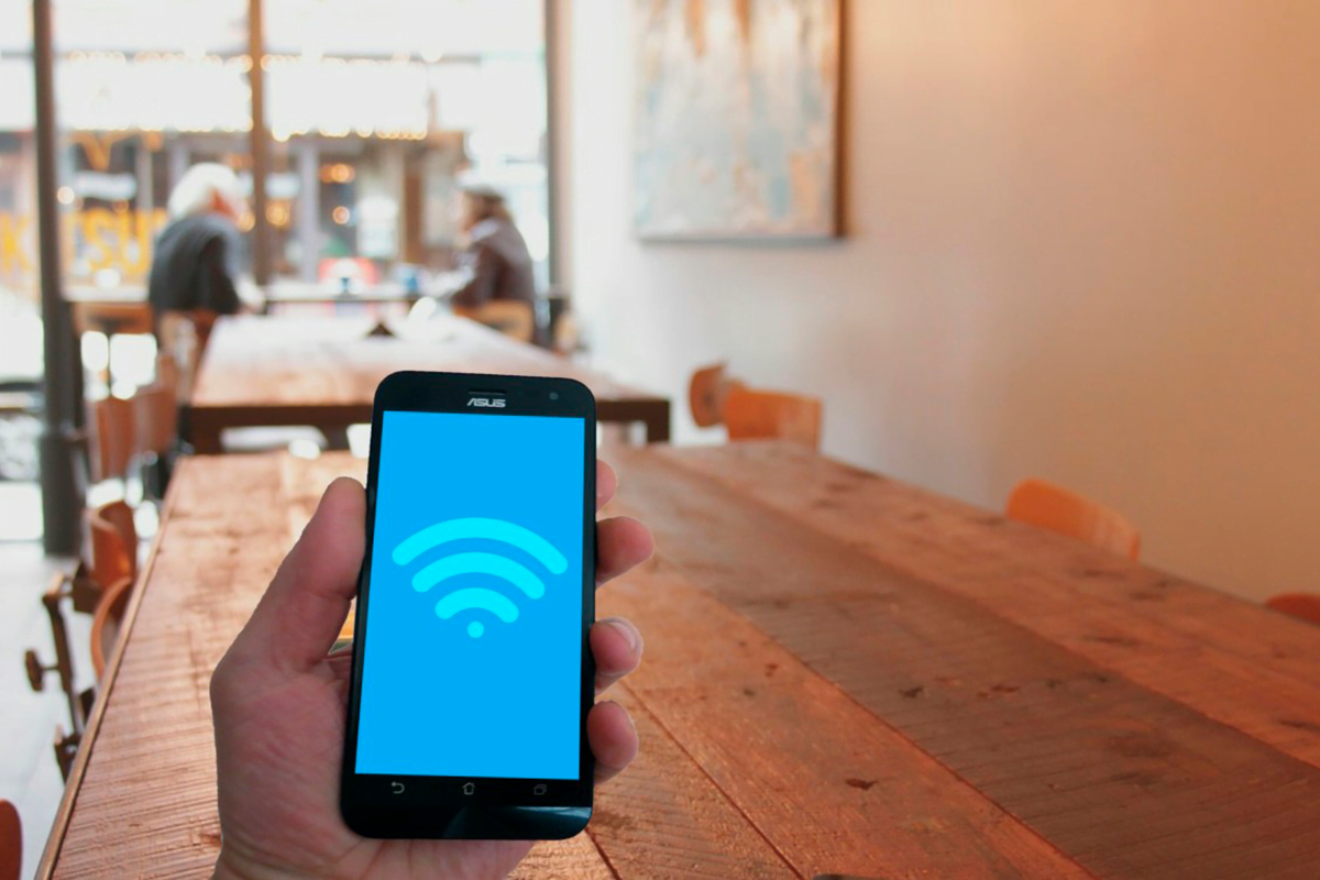 celular escaneando la red wifi